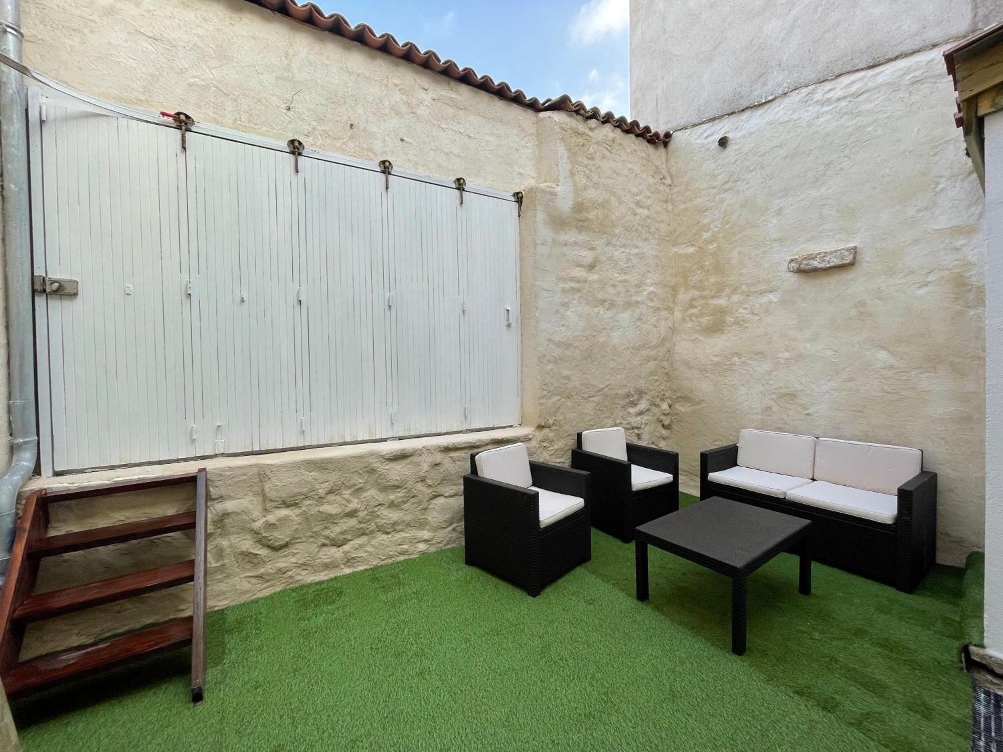 La Carree Des Amis Lusignan Exterior foto